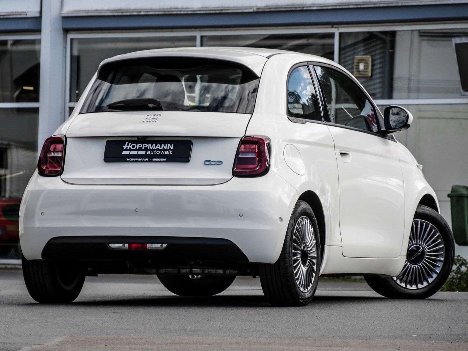 Fiat Neuer 500 Base*Kamera*PDC*SHZ*CarPlay*ALU* imagem 2