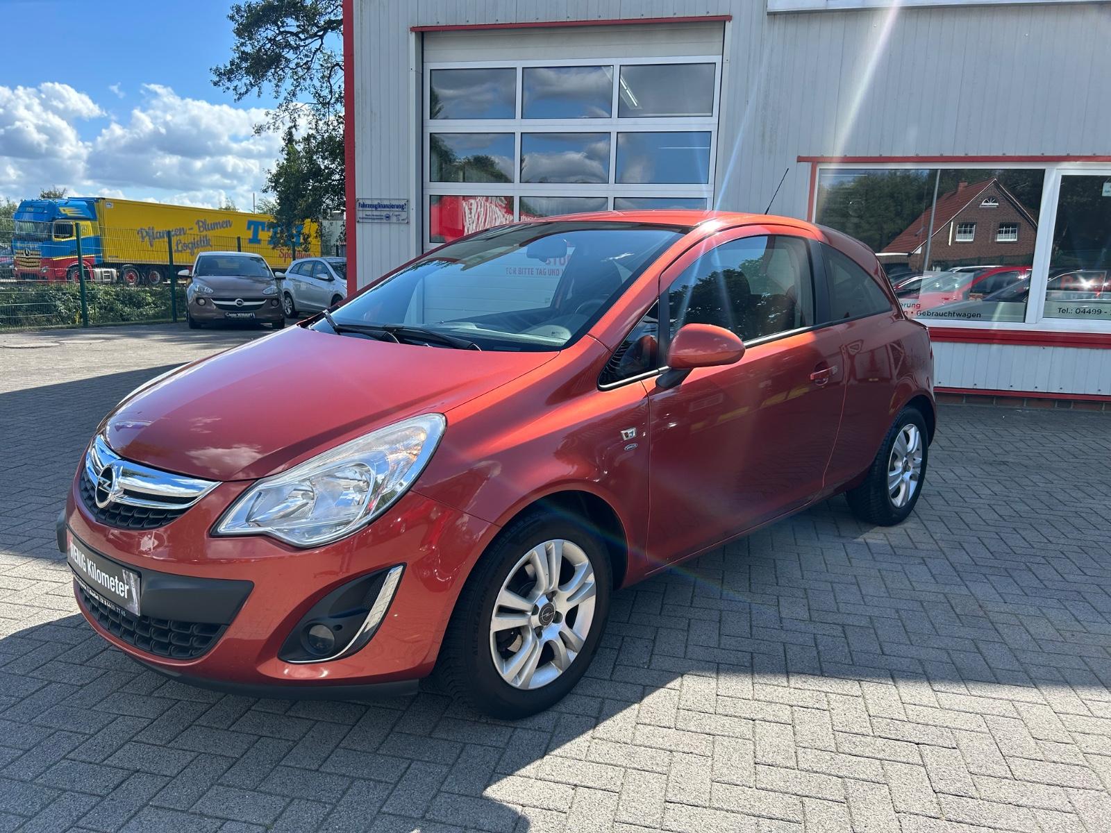 Opel Corsa D Satellite erst. 82.000 Km !