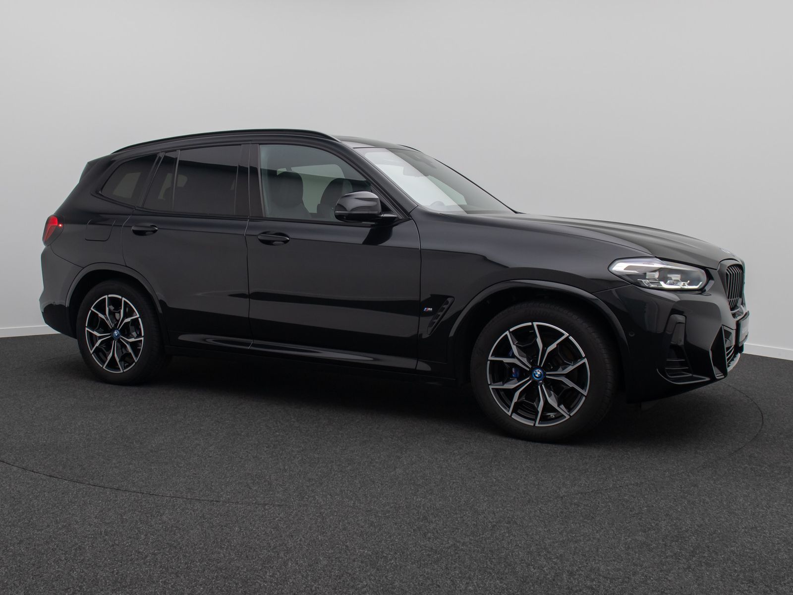 Fahrzeugabbildung BMW X3 xD30e M Sport 360&deg;HUD DAB H/K Panorama 19Zoll