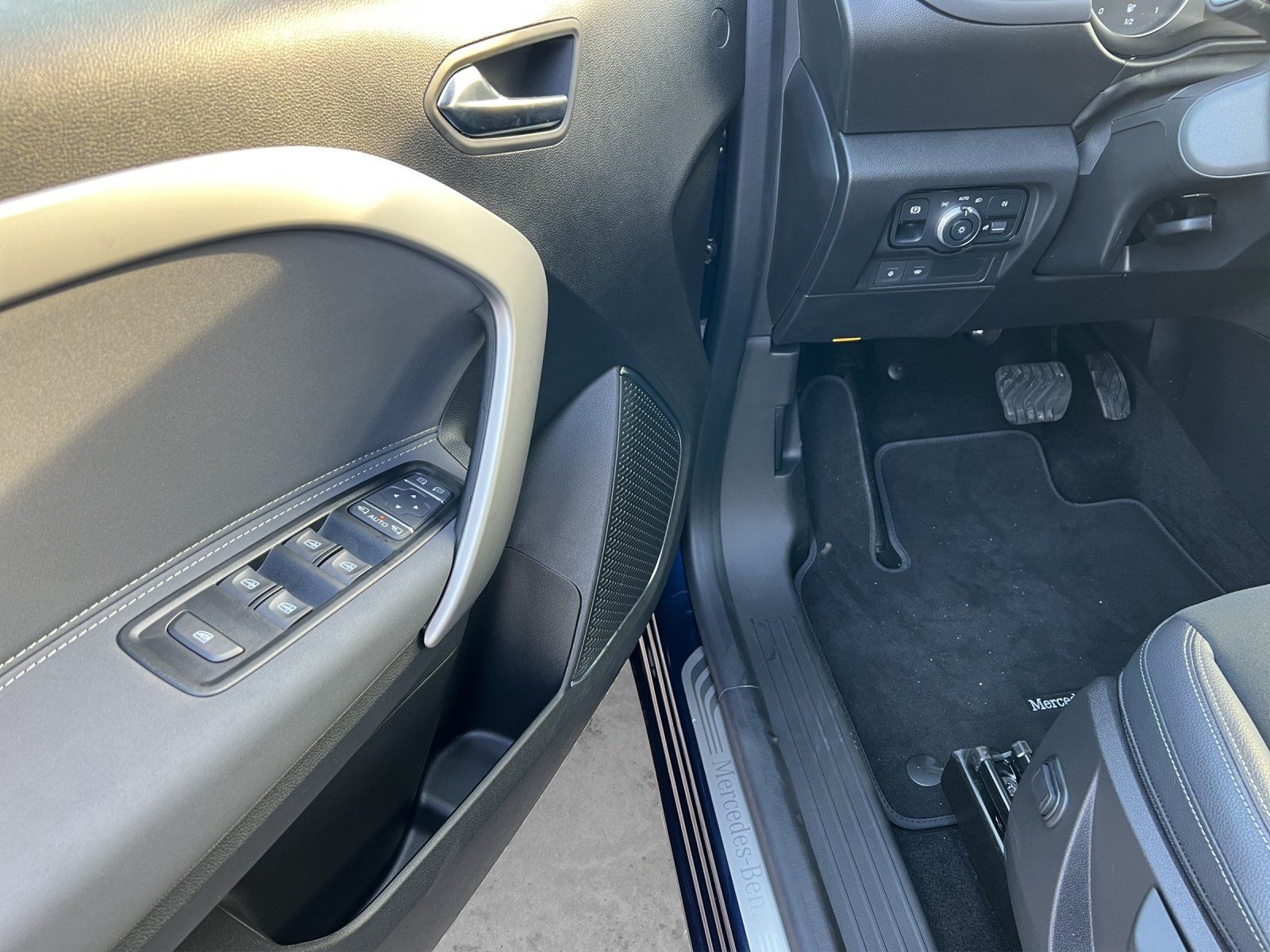 Fahrzeugabbildung Mercedes-Benz T 180 d PROGRESSIVE MBUX DAB Winterpaket RÜFA