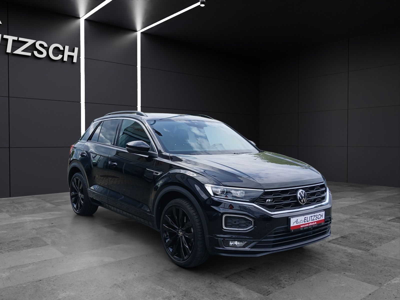 Fahrzeugabbildung Volkswagen T-Roc TSI Sport 4M DSG LED Navi AID ACC RFK SH 1