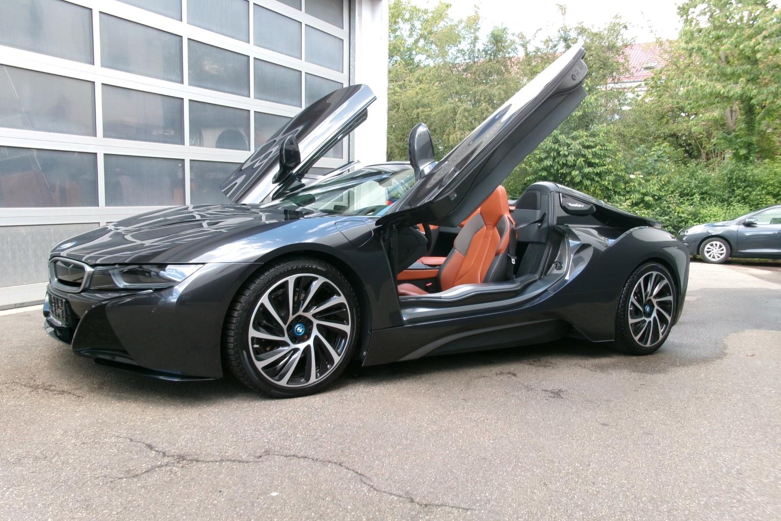 BMW i8 Roadster