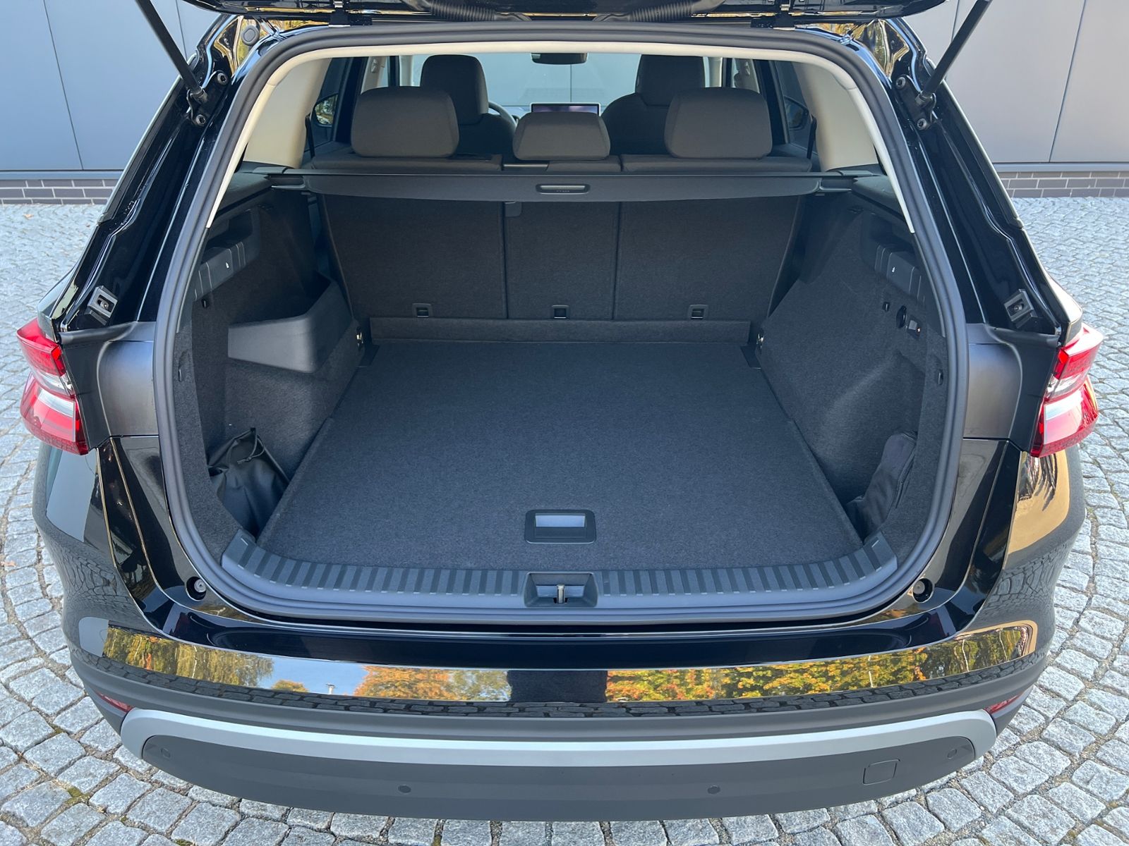 Fahrzeugabbildung SKODA Kodiaq Selection 2.0 TDI DSG 4x4 *AHK, Navi, Kam