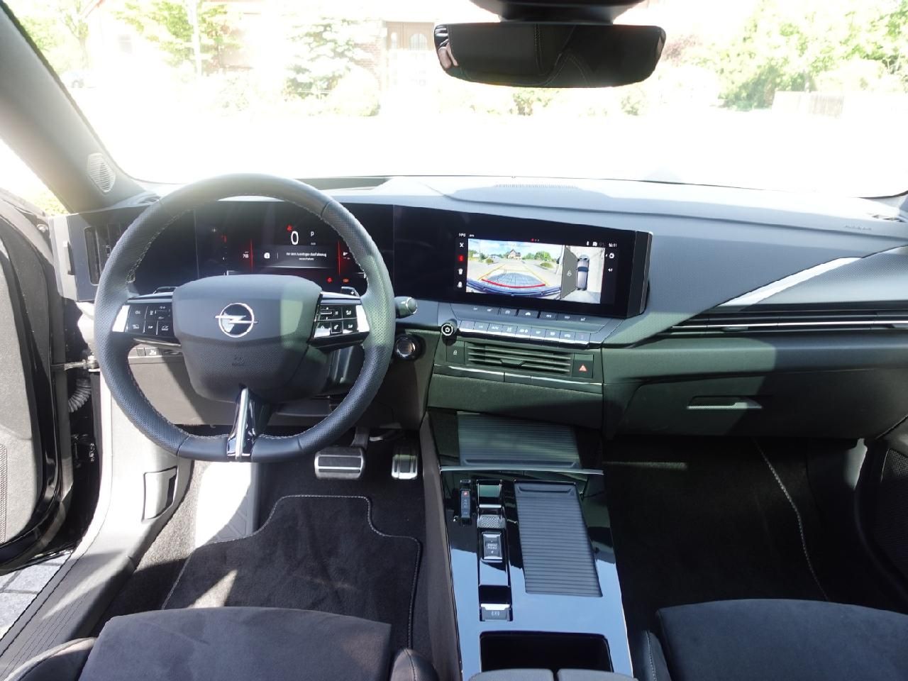 Fahrzeugabbildung Opel Astra L Sports Tourer 1,2 Ultimate Automatik