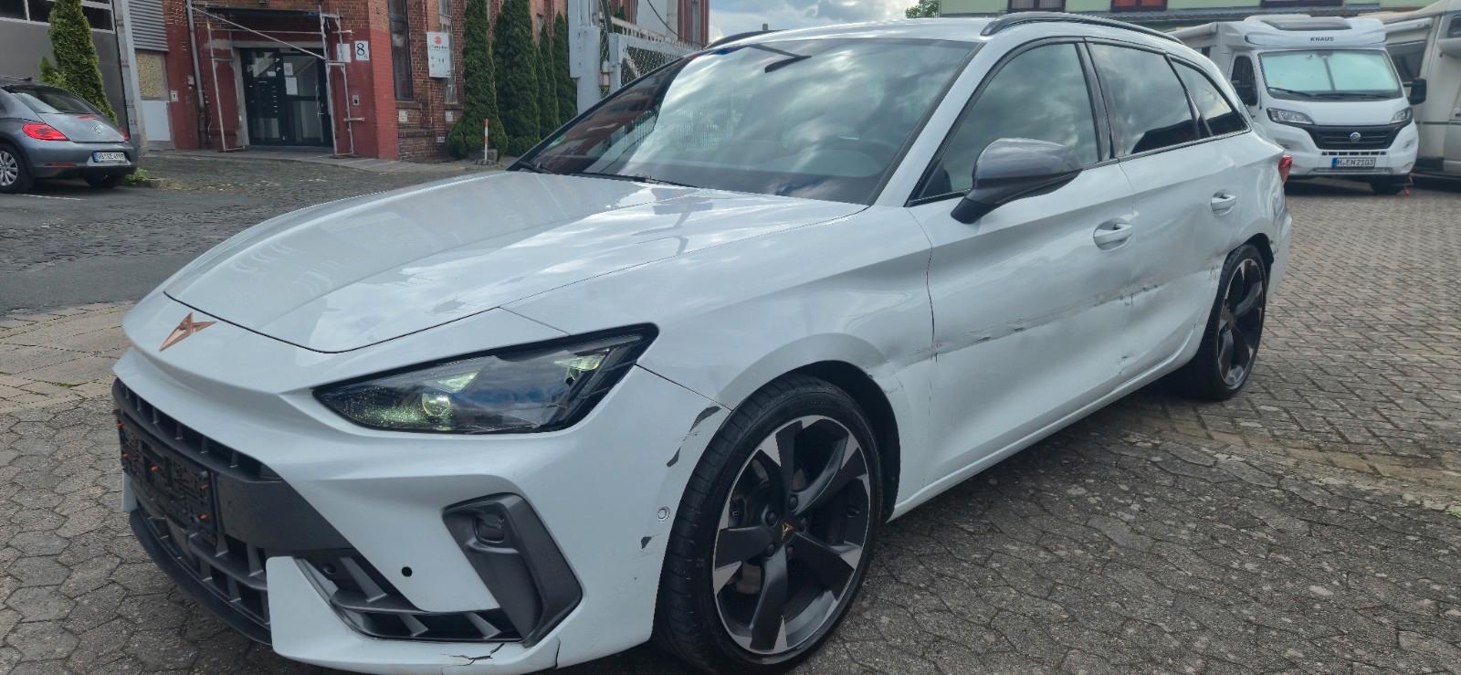 Cupra Leon SP 2.0 TDI 110 kW*KAM*MEM*SIDE*AHK*