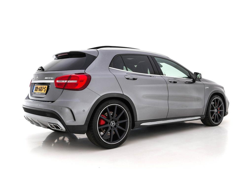 Mercedes-Benz GLA 45 AMG