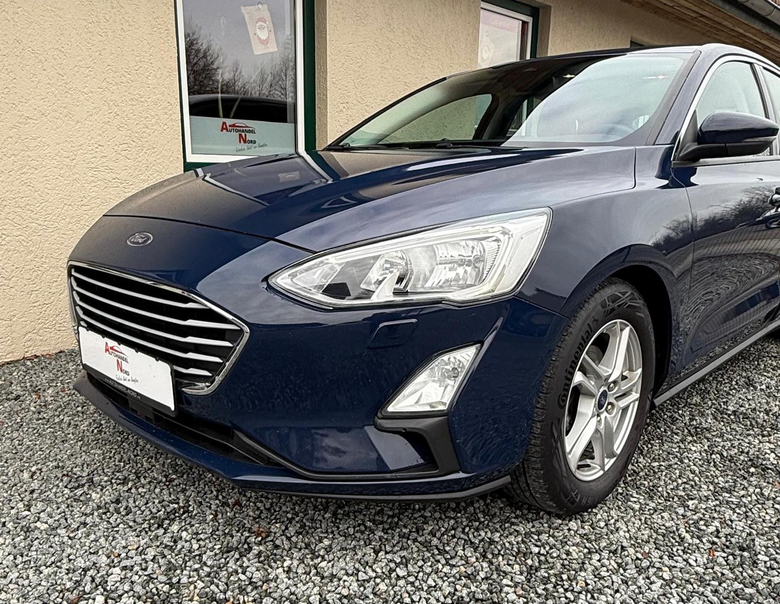 Ford Focus Lim. Cool & Connect Navi ü.Carplay/Android