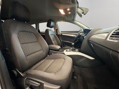 AUDI A4 Ambiente S-Line  Navi PDC SHZ DSP
