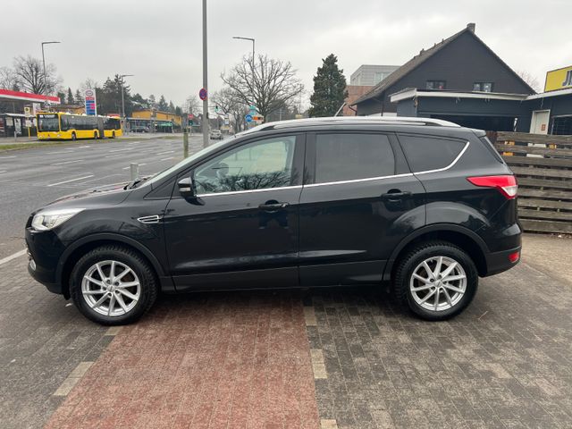 Ford Kuga Titanium,AUTOMATIK,NAVI,TEIL-LEDER,4x4