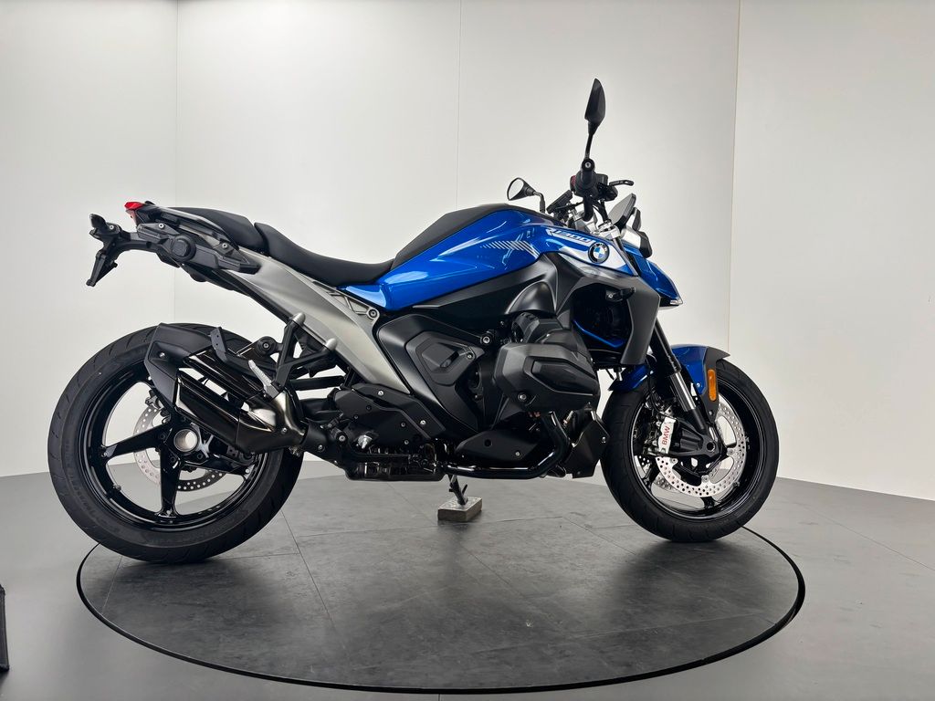 Fahrzeugabbildung BMW R 1300 R *NEUWERTIG *VIEL AUSSTATTUNG