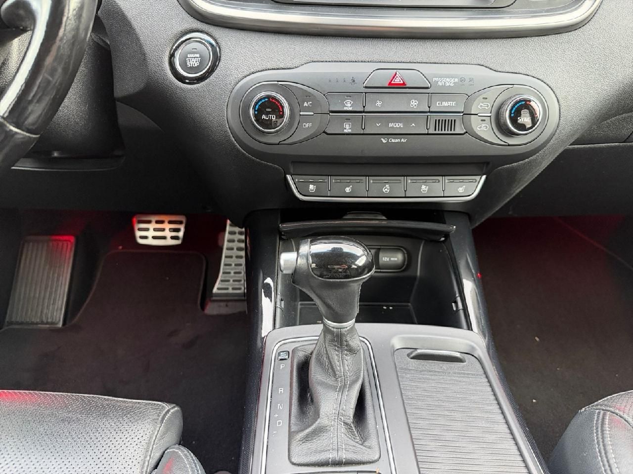 Fahrzeugabbildung Kia Sorento Platinum Edition 4WD