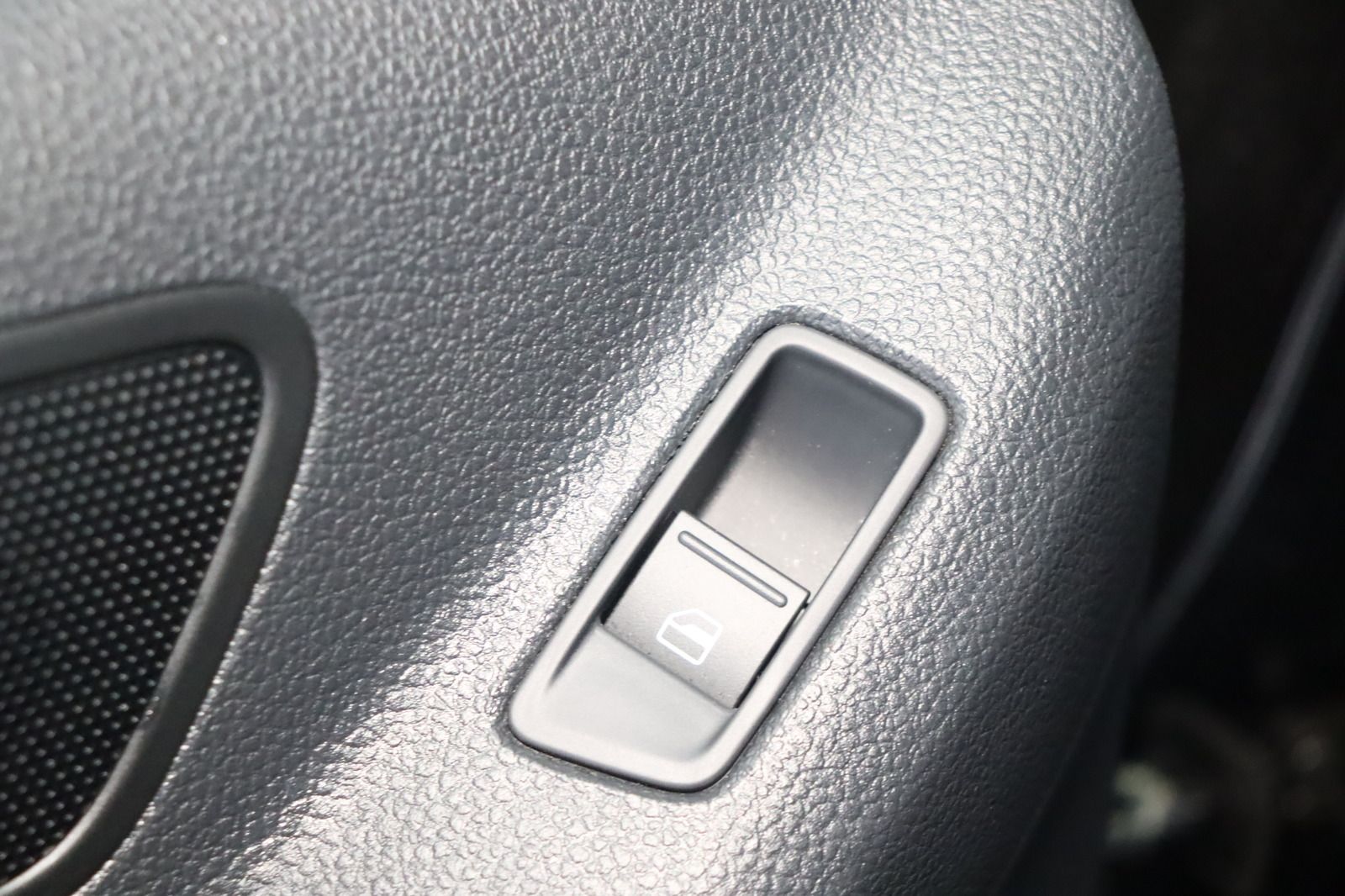 Fahrzeugabbildung Volkswagen Tiguan 1.4 TSI * HU/AU 09.2027