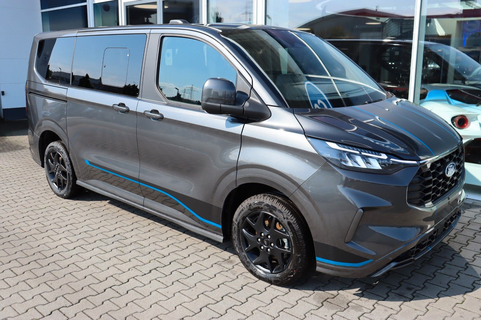 Ford Tourneo Custom Sport 2.0 EcoBlue 320 L1