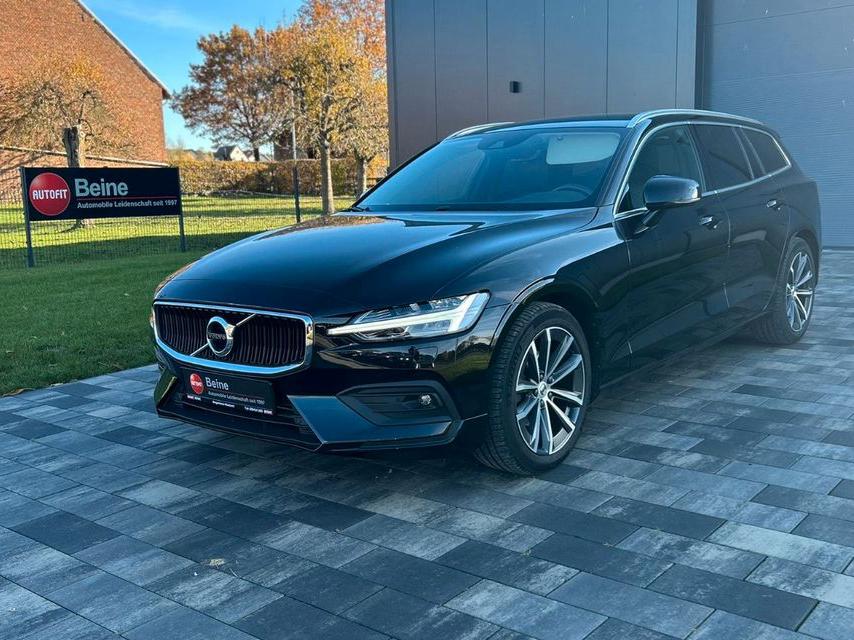 Volvo V60 Kombi Momentum Pro