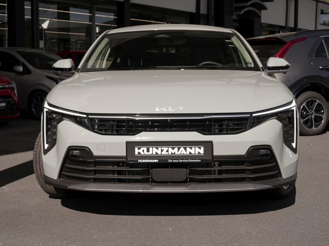 Kia K4 1.6T DCT Spirit Sound-P DriveWise 360° imagem 2