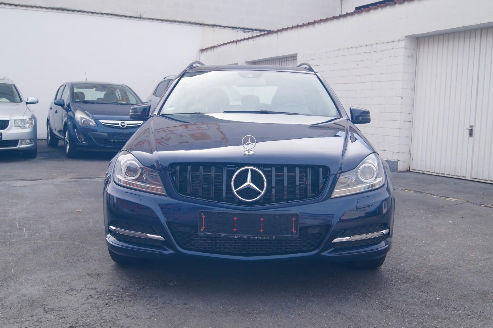 Mercedes-Benz C180 2014 — rear view