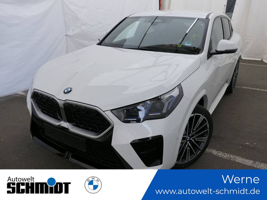 Image of BMW X2