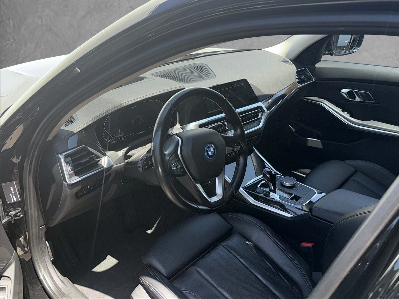 BMW 320e xDrive Touring Luxury Line foto 9
