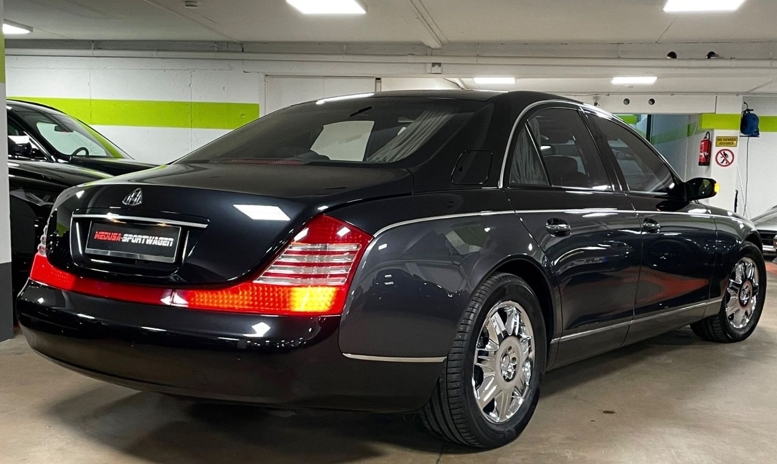 Fahrzeugabbildung Maybach MAYBACH 57 DUOTONE FIRSTCLASS FOND TV FULLOPTION