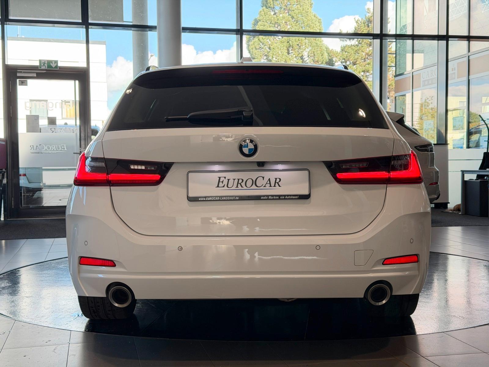 BMW 320 i Touring CockpitProf Memory Sthz Kam HUD AHK, миниатюра 26