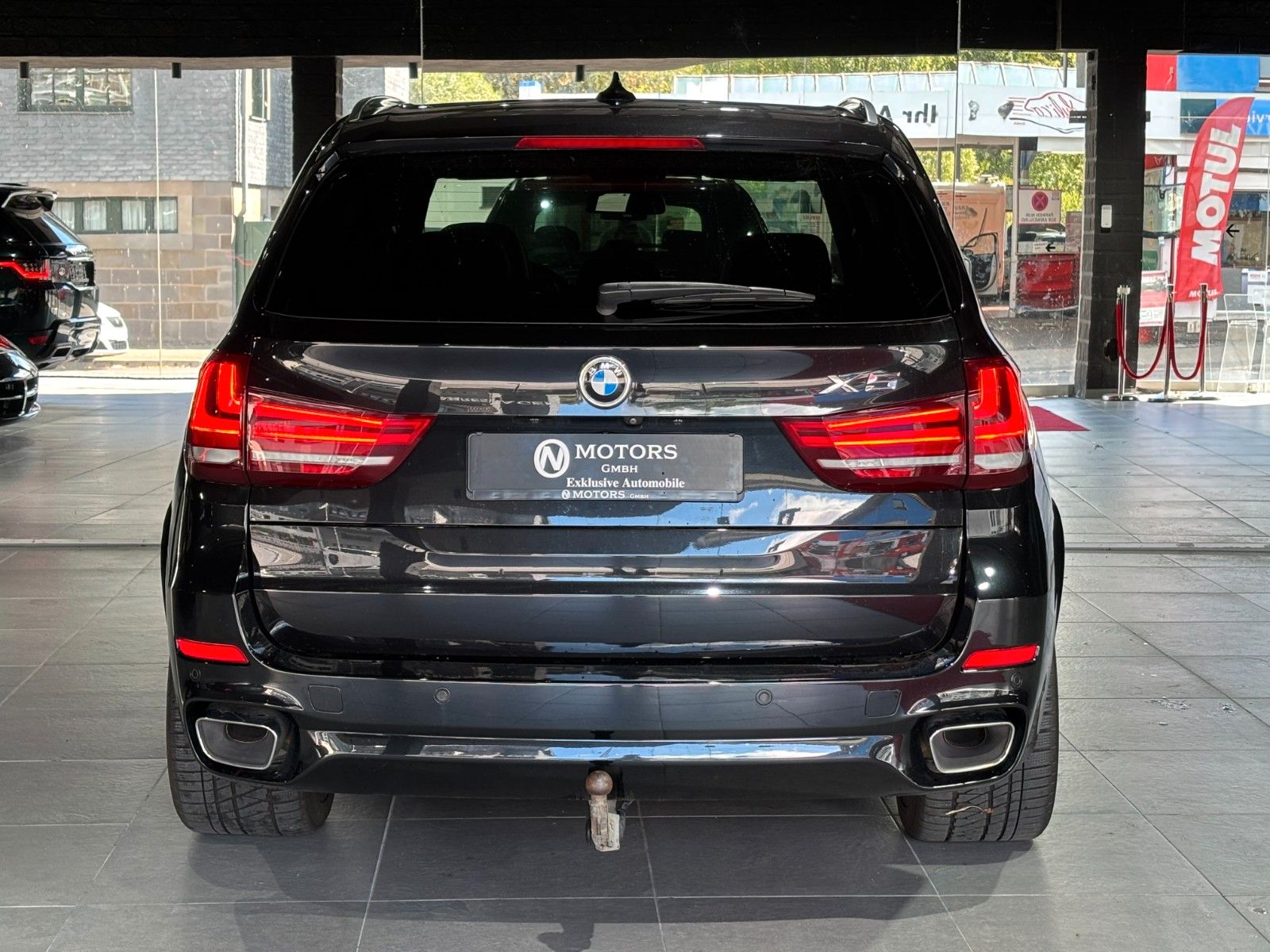 Fahrzeugabbildung BMW X5 xDrive40d *M-Paket*HUD*Pano*Harman-Kardon*KAM