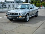BMW E30 325iX - BMW 325: E30 325i