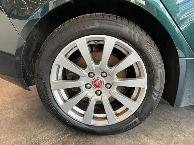 MYAUTOCENTER – Gebraucht- und Jahreswagen mit Werkstattservice in Pfaffenhofen Jaguar XE Pure *LED*Keyless*2-Zonen*Tempo*Navi*