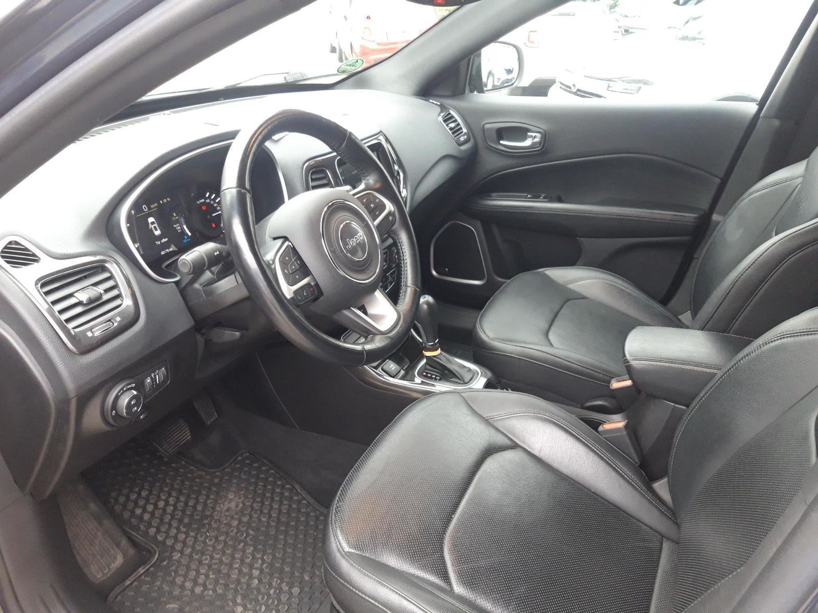 Jeep Compass - Bild 12