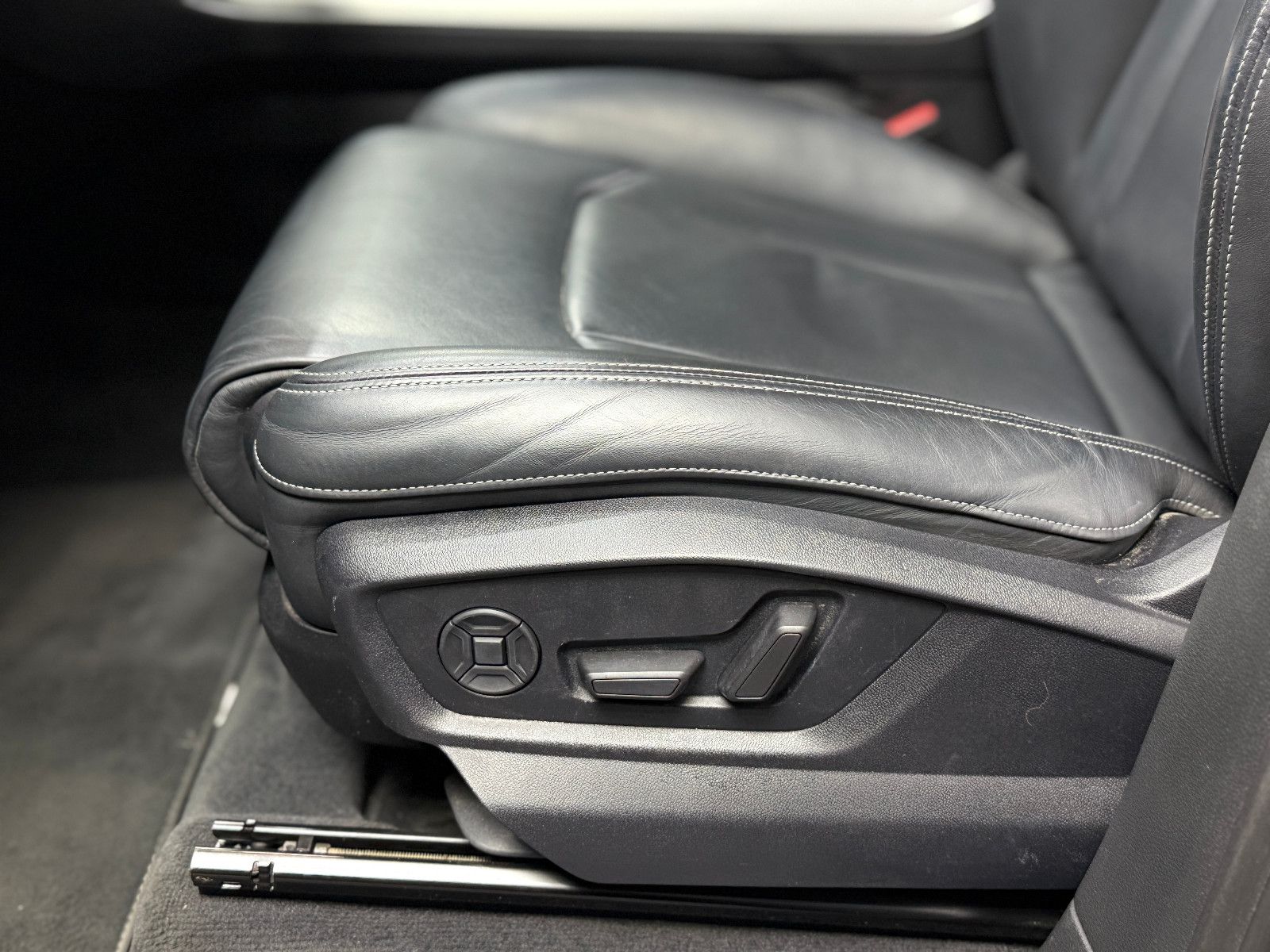 Fahrzeugabbildung Audi Q7 45 TDI quattro S line|PANO|KAMERA