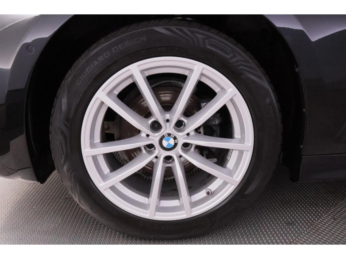 BMW 318 i Lim.Steptronic+LED+VIRTUAL+KAMERA+TEMPO, миниатюра 12