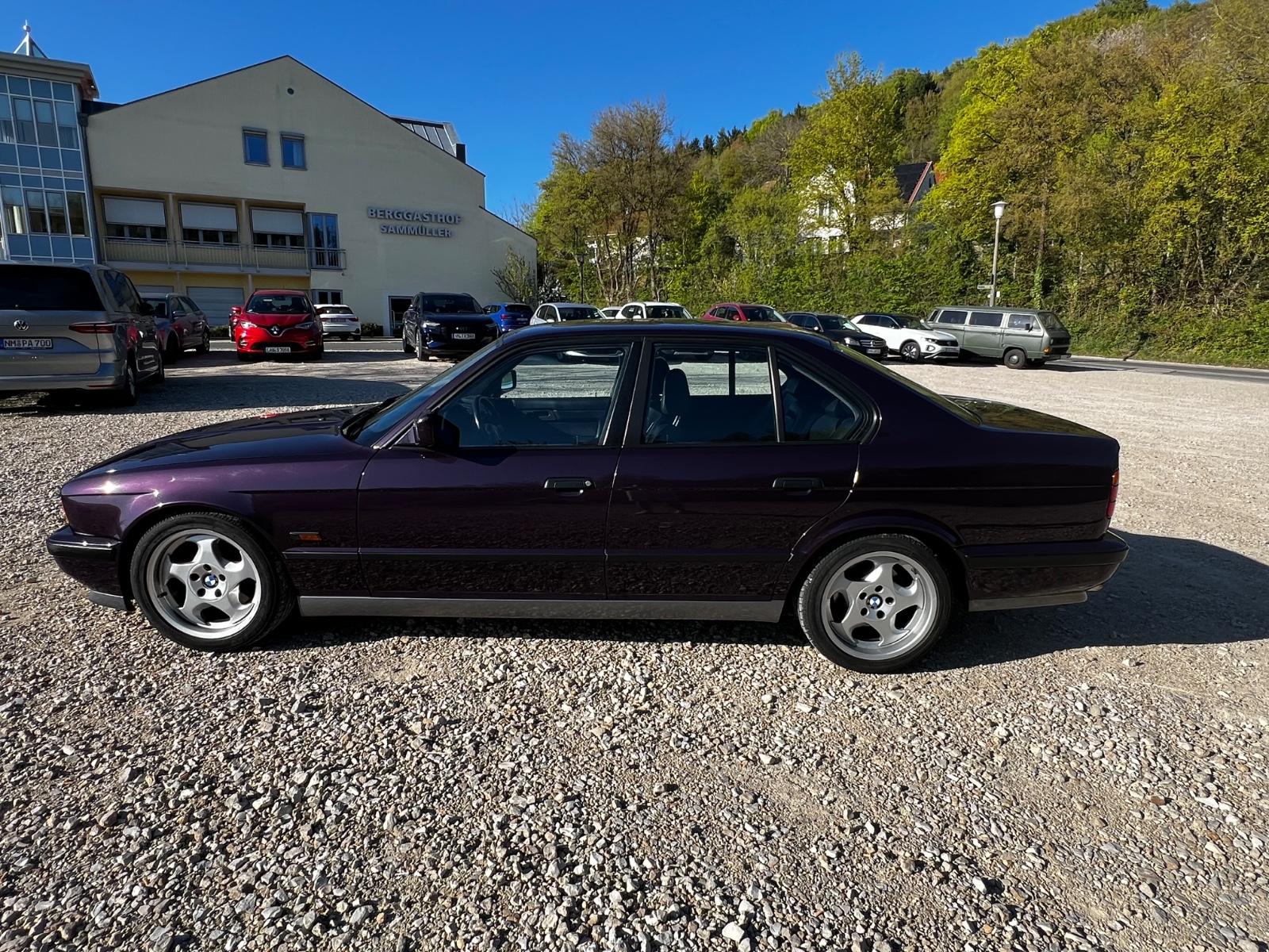 BMW M5 3.8 E34 Daytona-Violett