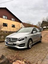 Mercedes-Benz B 200 Urban Silber/Grau  - Mercedes-Benz B 200 in Saarbrücken
