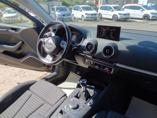 Fahrzeugabbildung Audi A3 ambition/S-Line/150PS/19-Zoll/B&O/PDC/SitzH/