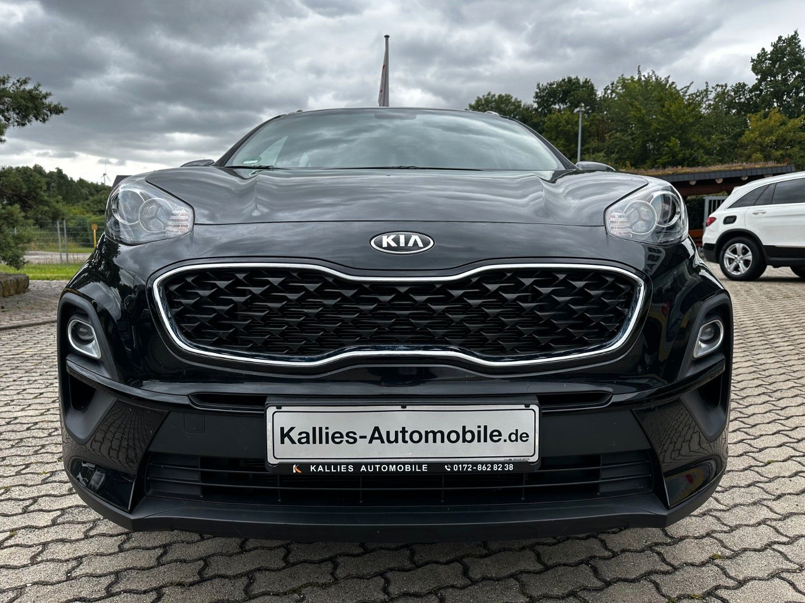Fahrzeugabbildung Kia Sportage 2WD, Klimaaut., Shz, Cam.