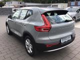 Volvo XC40 B3 (Benzin) Core Cam Nebel Navi - Volvo XC40 in Lübeck