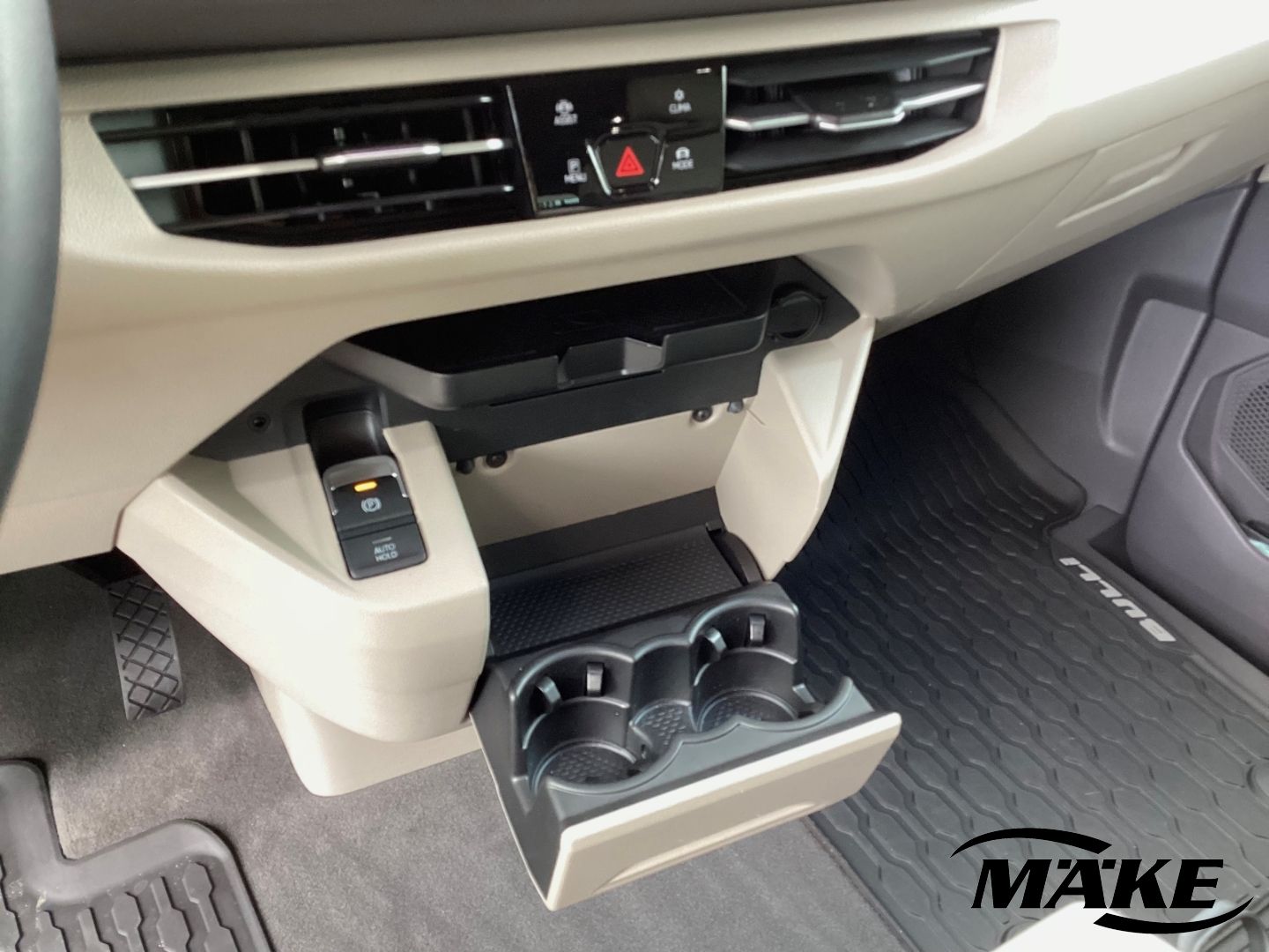 T7 Multivan Life 1.5 TSI DSG KR NAVI LED GRA 7-S