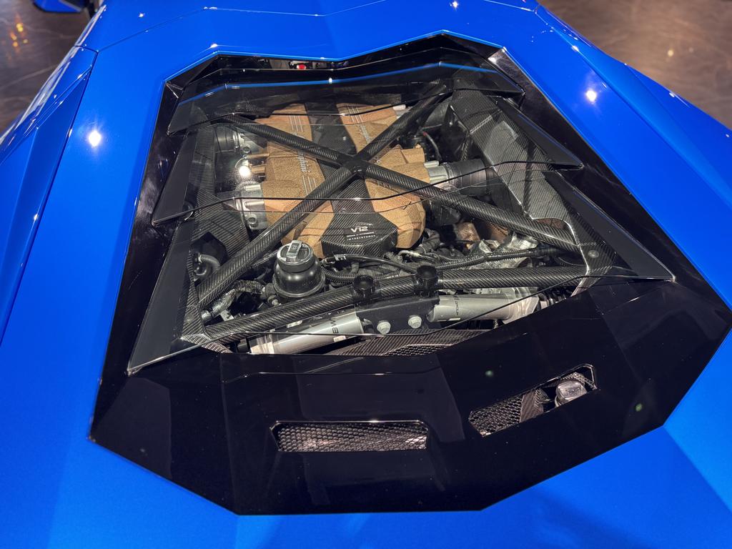 Lamborghini Aventador