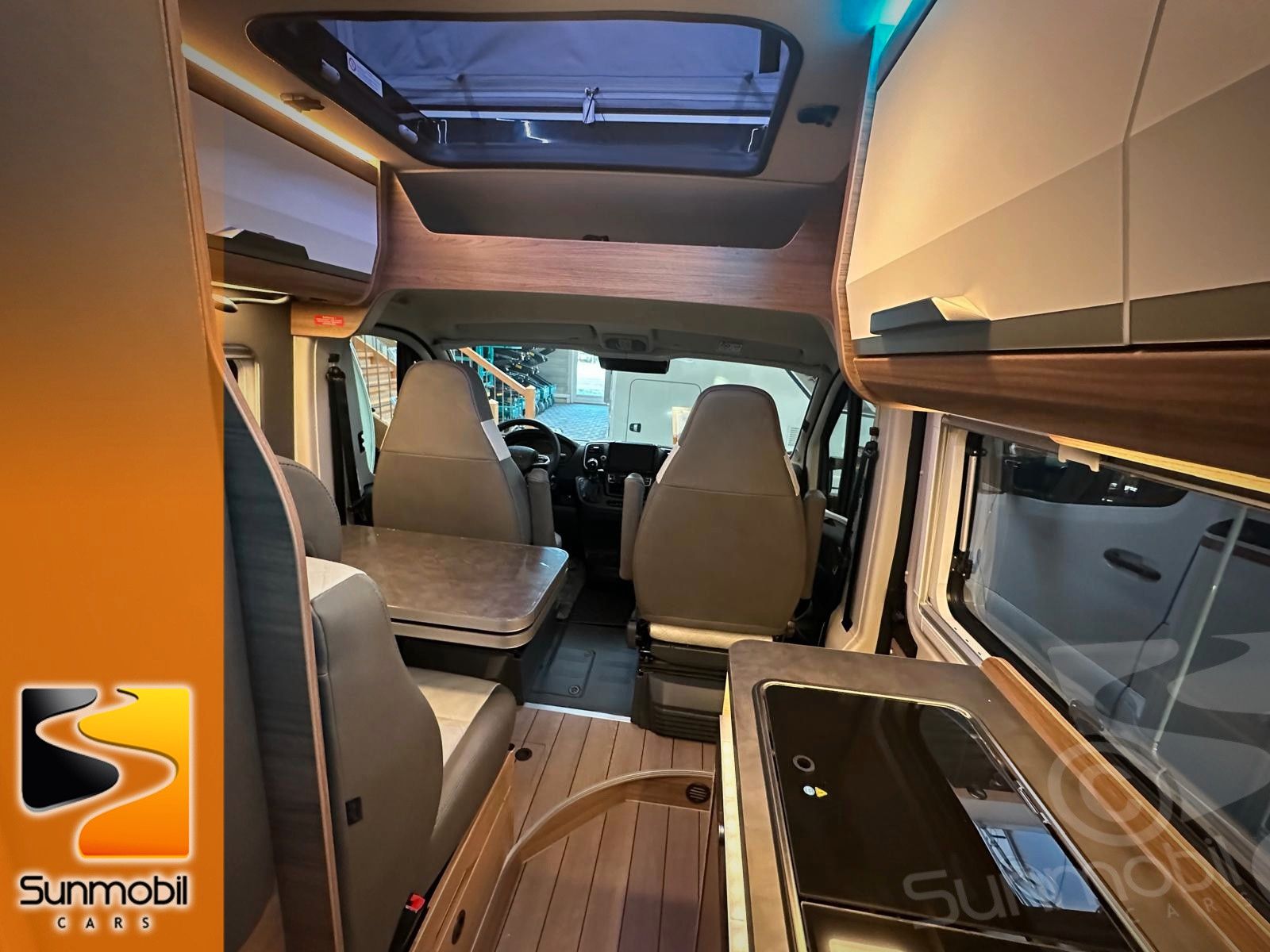 Fahrzeugabbildung Knaus BoxLife 600 ME Platinum Selection Aufstelldach