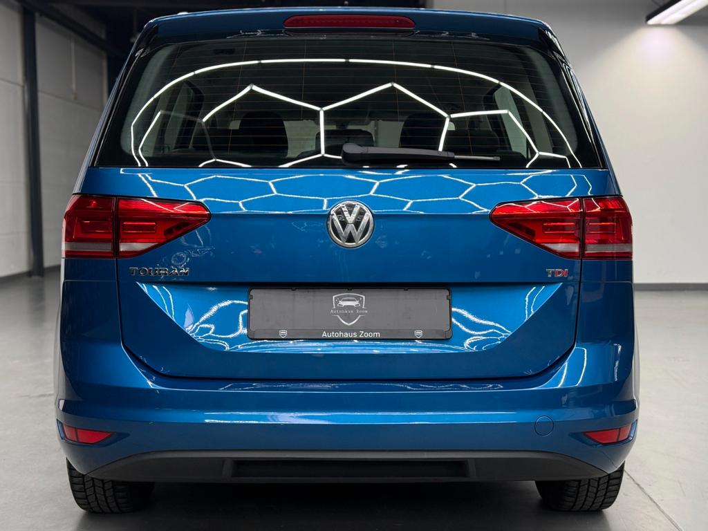 Volkswagen Touran 1.6 TDI DSG, Foto 8 von 50