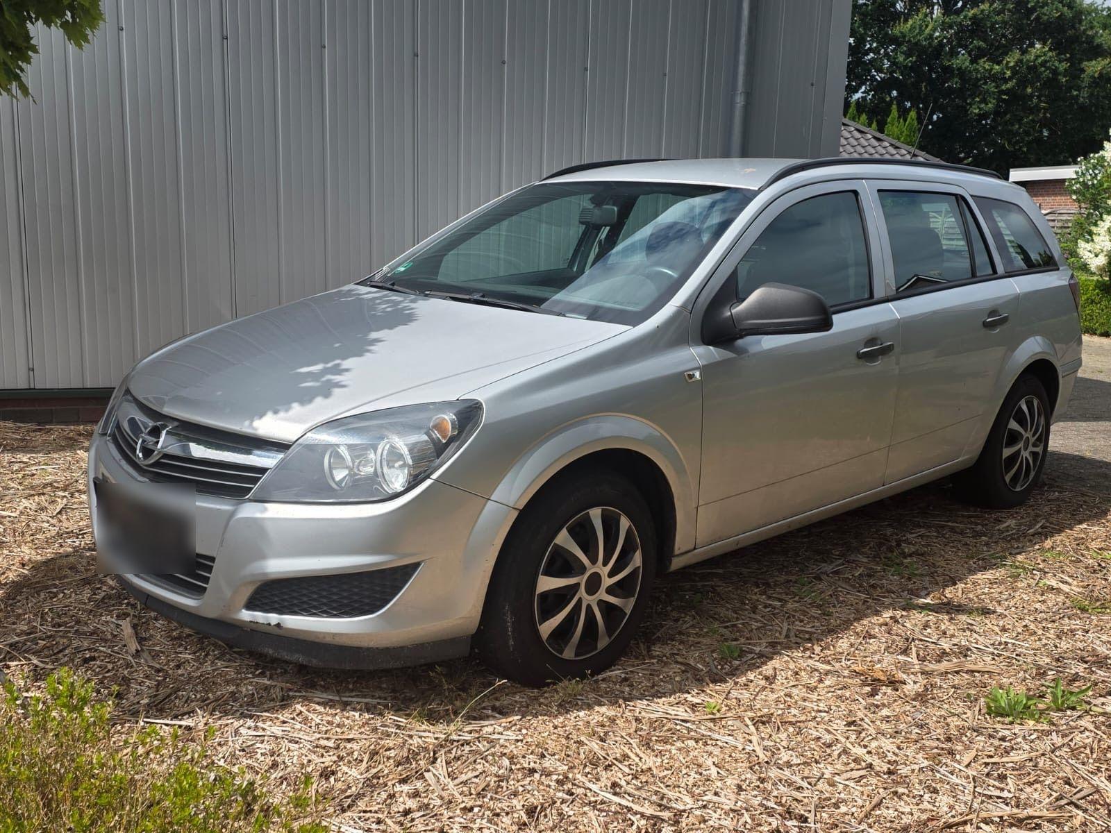 Opel Astra 2010 — engine 110 HP (81kW)