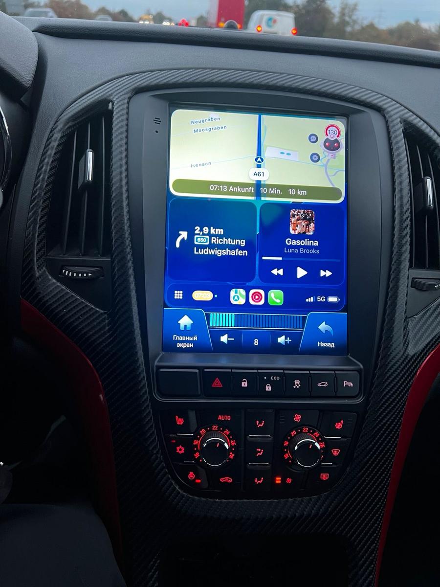 Opel Astra 2011 — photo 13