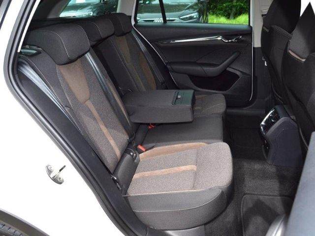 Octavia 2.0 TDI 4x4 DSG Scout AHK/18-ZOLL/MATRIX