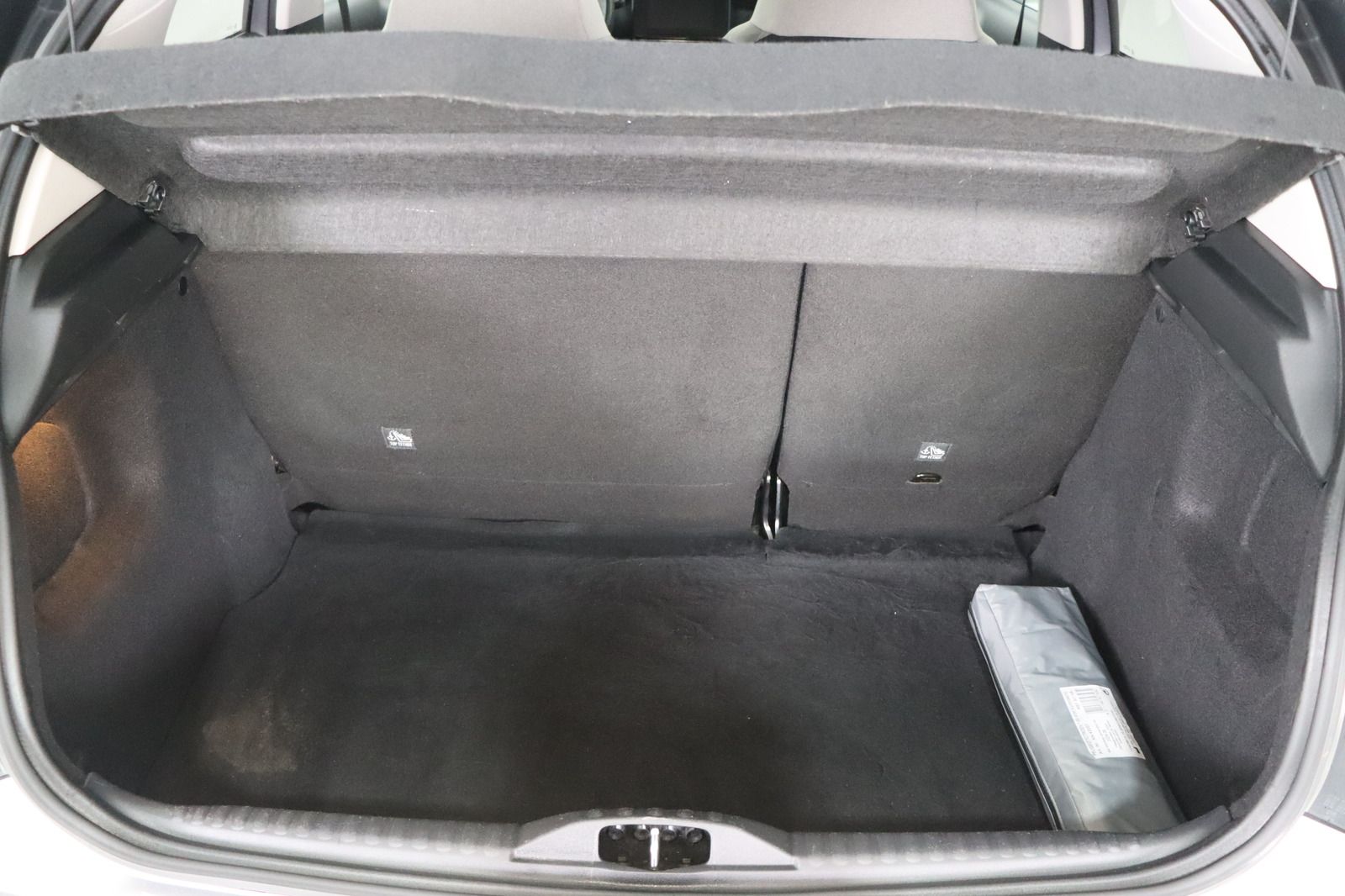 Fahrzeugabbildung Citroën C3 * LED * Navi * Keyless * 8-fach