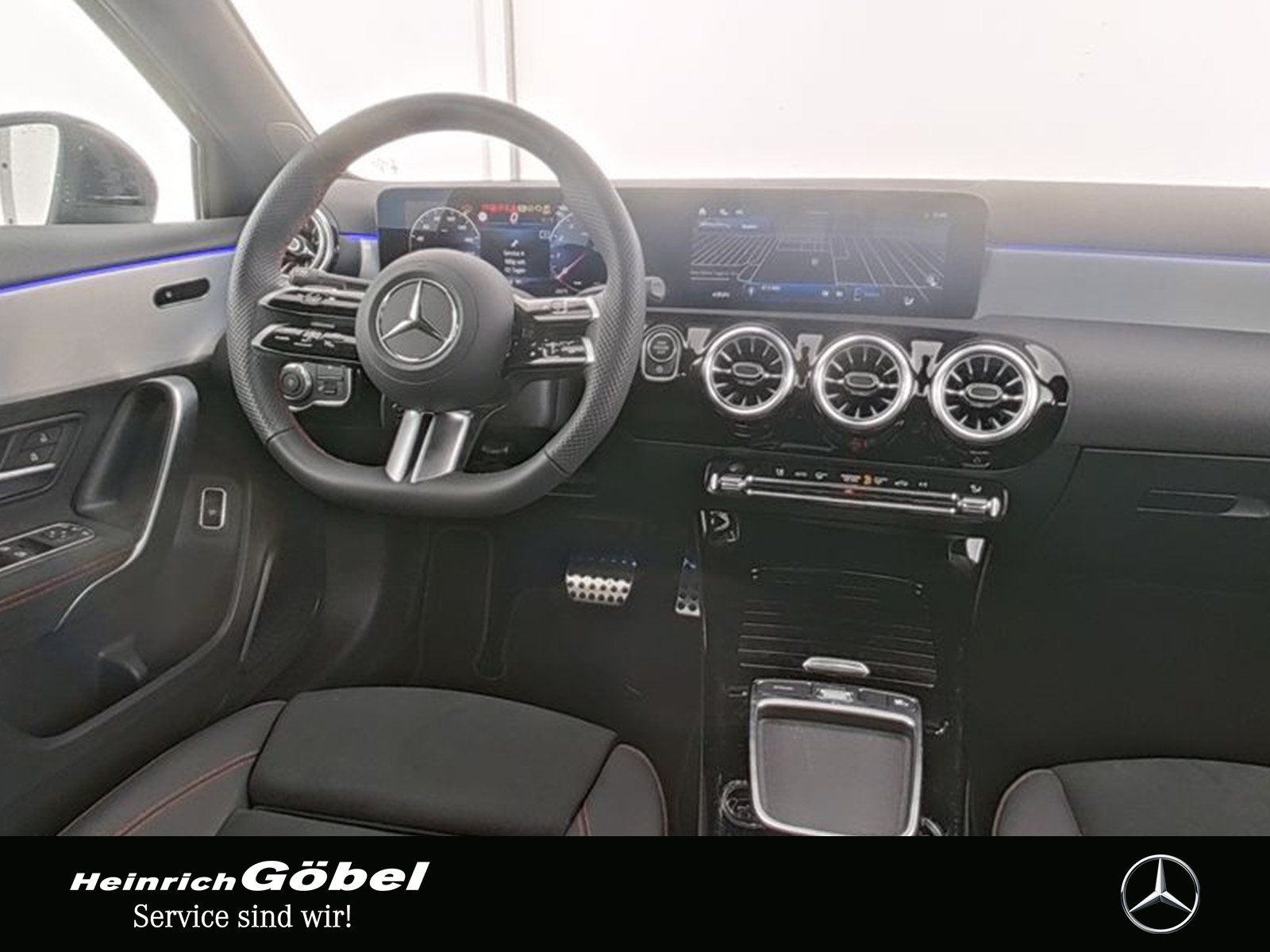 Fahrzeugabbildung Mercedes-Benz A 200 Lim. AMG+LED+KAMERA+AMBIENTE+WINTER.P+NAVI