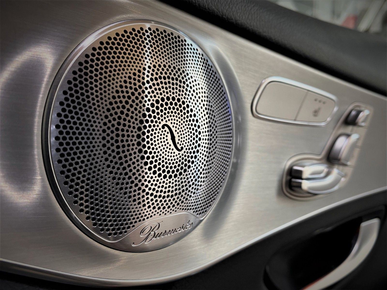 Fahrzeugabbildung Mercedes-Benz GLC220d 4Matic*AHK*Standhzg*OffRoadPro*Burmester