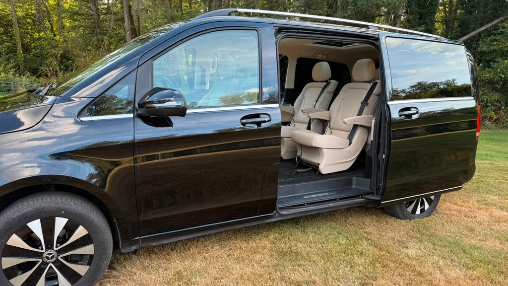 Image of Mercedes-Benz V 300