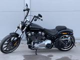 Harley-Davidson Breakout 