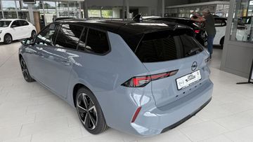 Fotografie 4 des Opel Astra Sports Tourer 1.2 Turbo GS Tech Paket + AH