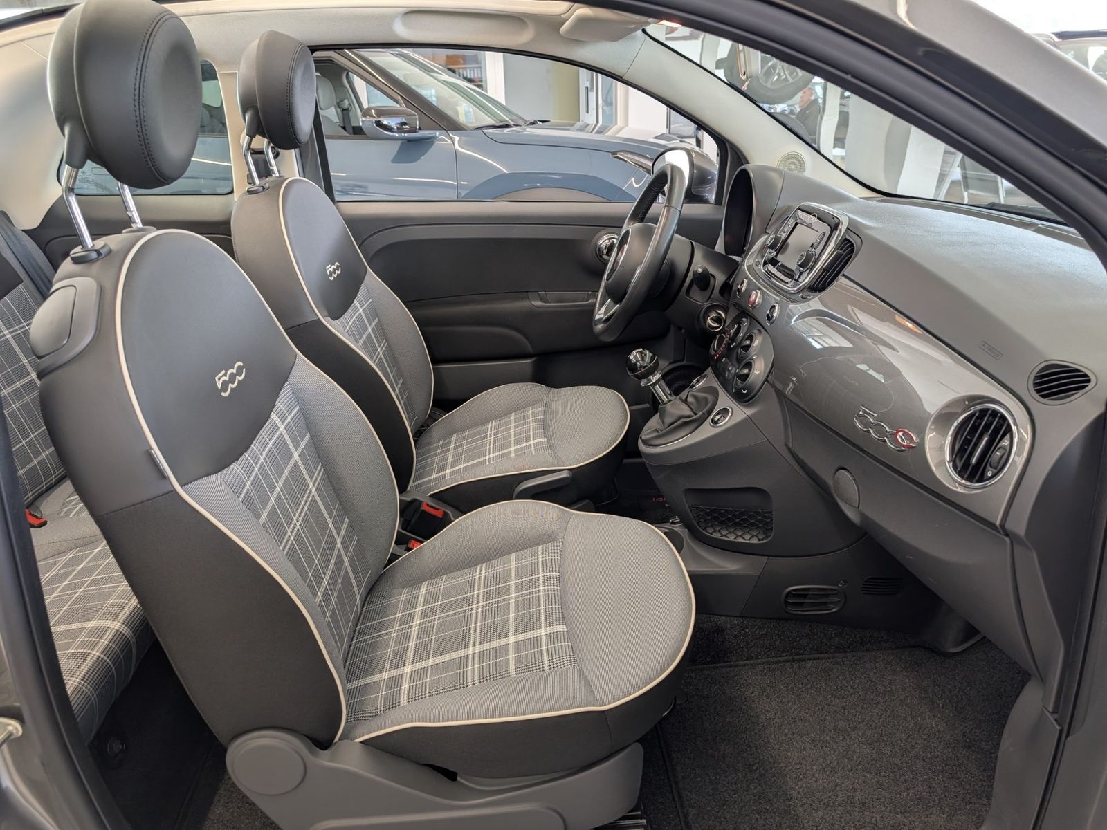 FIAT 500C  1.2 Lounge Cabrio Klima Bluetooth – Bild 16