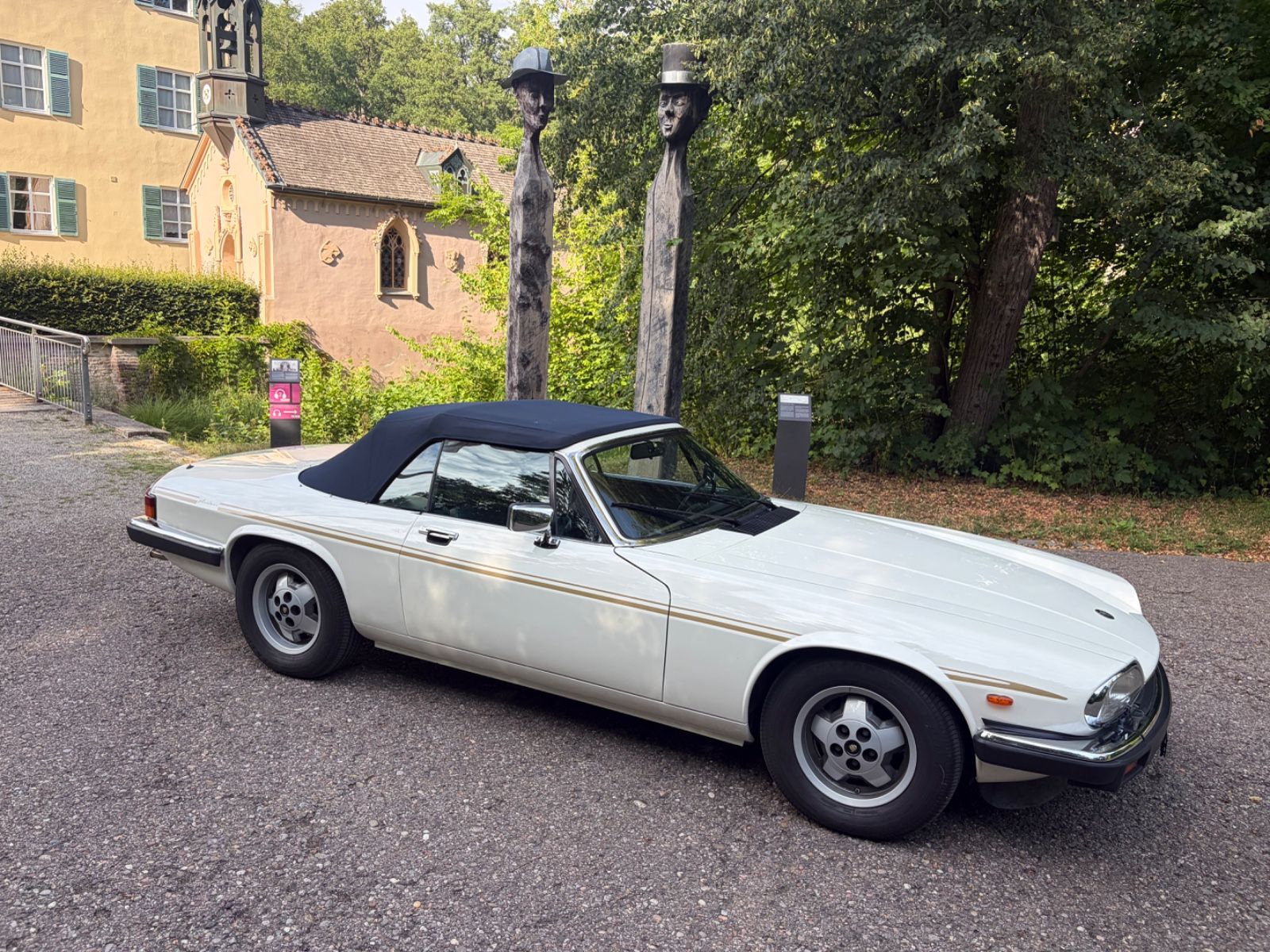 JAGUAR XJSC 17